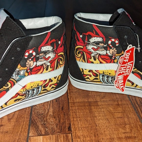 NEW Mens Vans Sk8-Hi Santa Clause Flame Sneaker Shoes High Top Size 10 11.5 12 - Picture 3 of 6